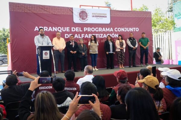 Naucalpan intensifica lucha contra analfabetismo con estrategia federal