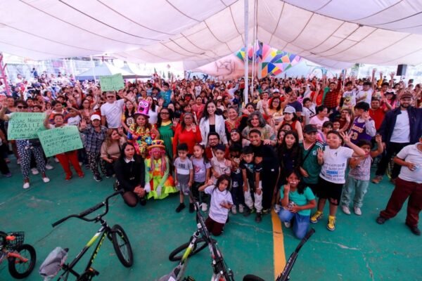 Naucalpan celebra el Día Mundial del Niño con Festival Sonrisas en dos comunidades