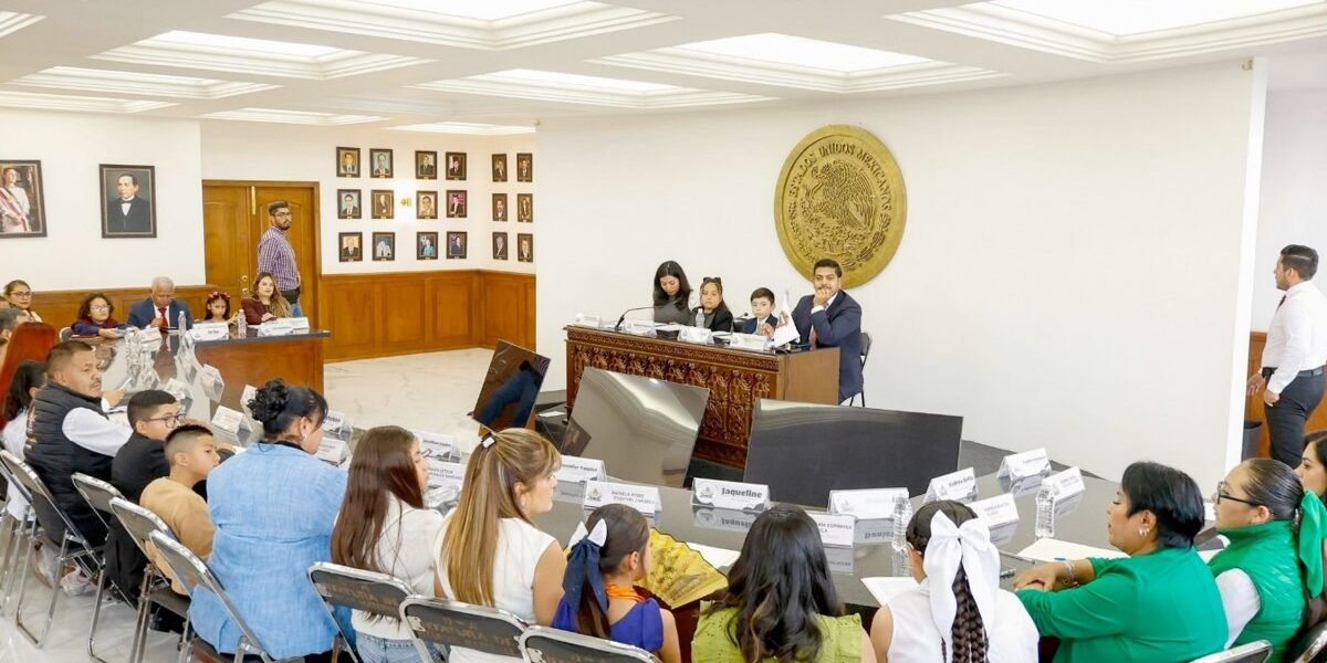 Nezahualcóyotl escucha a la niñez en histórico Cabildo Infantil