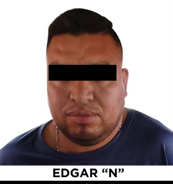 Detienen a subdirector de policía municipal de Xalatlaco por violencia contra su pareja