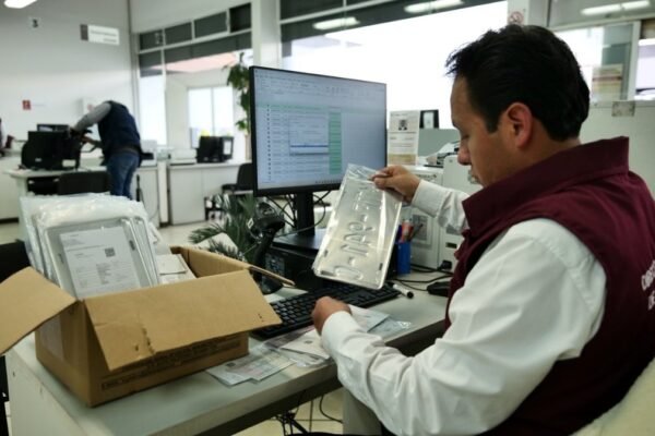 Estado de México avanza en renovación de placas con 245 mil trámites realizados