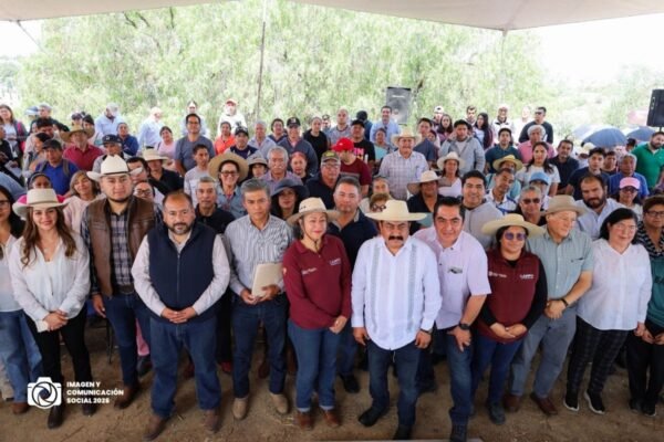 Texcoco recibe apoyos para impulsar producción agrícola con inversión estatal