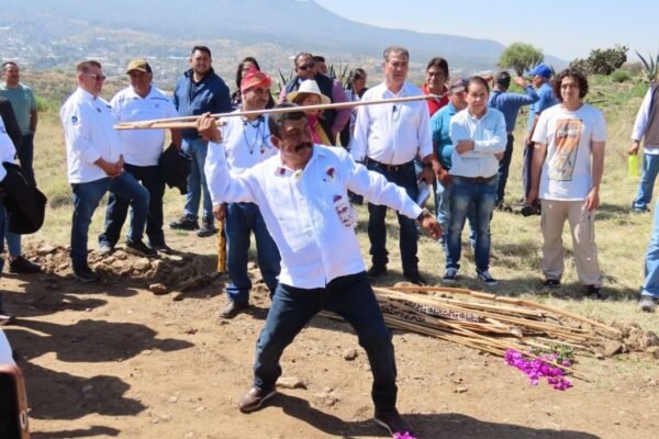 Texcoco conmemora 624 años del nacimiento de Nezahualcóyotl