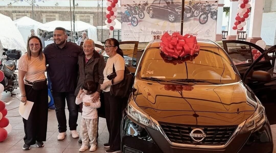 Tlalmanalco premia a contribuyentes puntuales con rifa de autos y motos