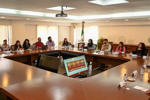 Estado de México agiliza trámites para construir 100 mil viviendas