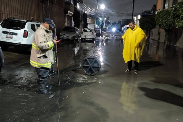 Ecatepec activa Operativo Tormenta tras lluvia atípica: más de 300 elementos en acción