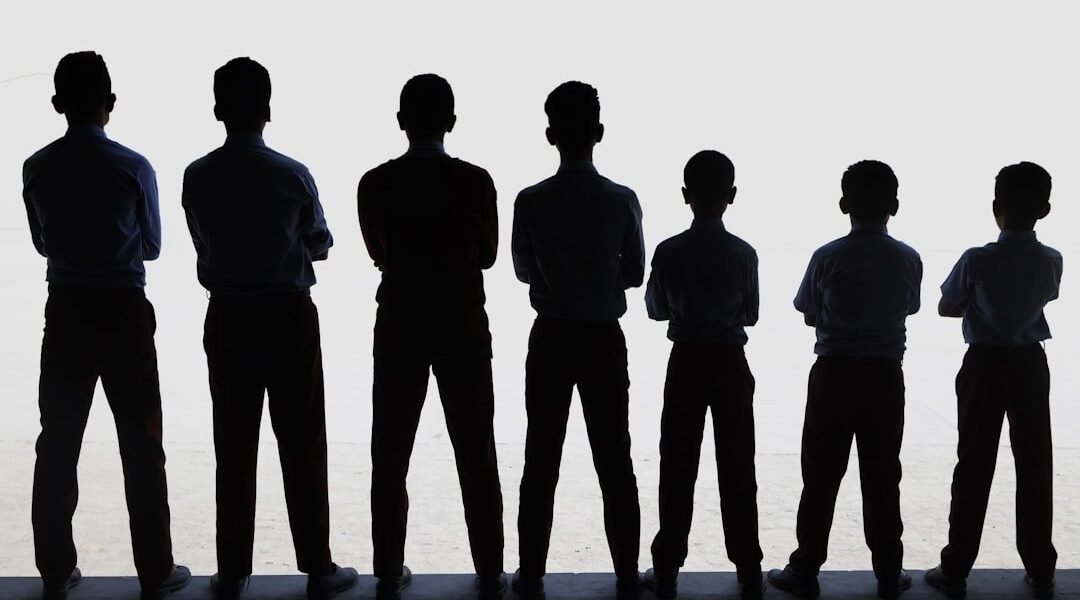 El chisme mexicano: más que cotilleo, un mecanismo de supervivencia evolutiva