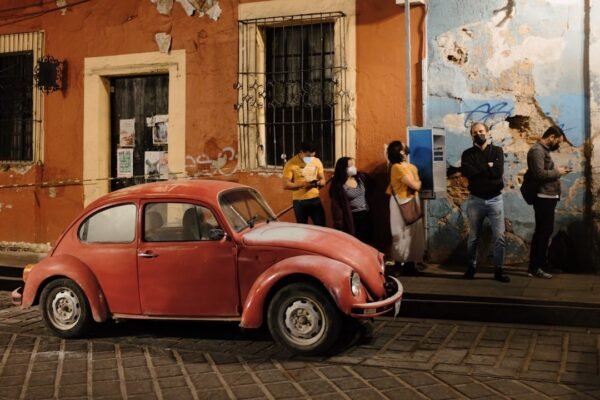 México presenta Olinia: el vehículo eléctrico de manufactura nacional