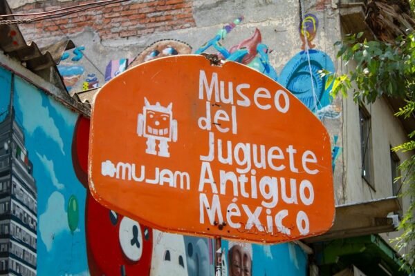 México cautivó a los surrealistas: la exposición francesa que revela un encuentro artístico
