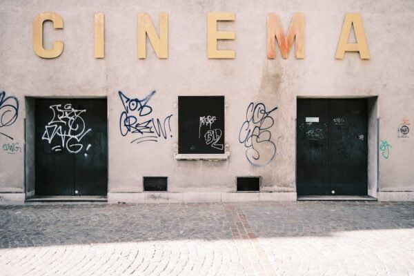 González Iñárritu entra en la historia: El Colegio Nacional abre sus puertas al cine