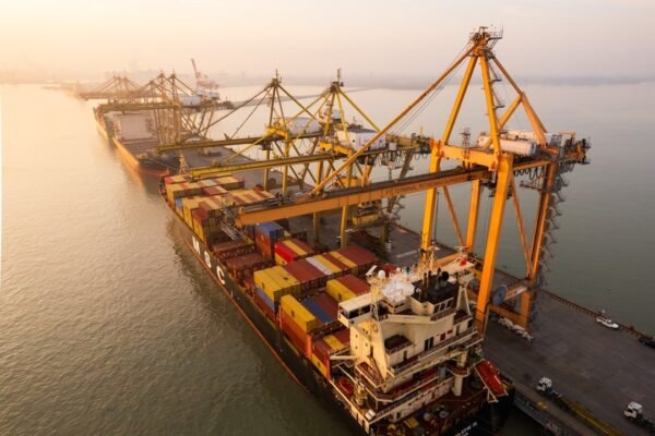 Grandes empresarios mexicanos buscan alternativas al Canal de Panamá