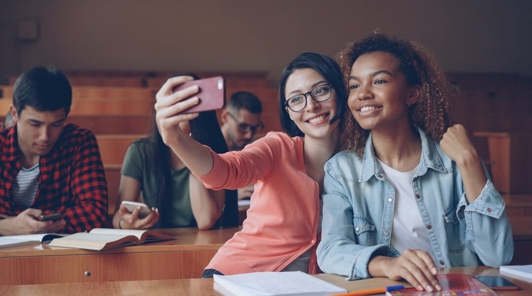 CDMX marca camino: la primera regulación formal sobre celulares en aulas