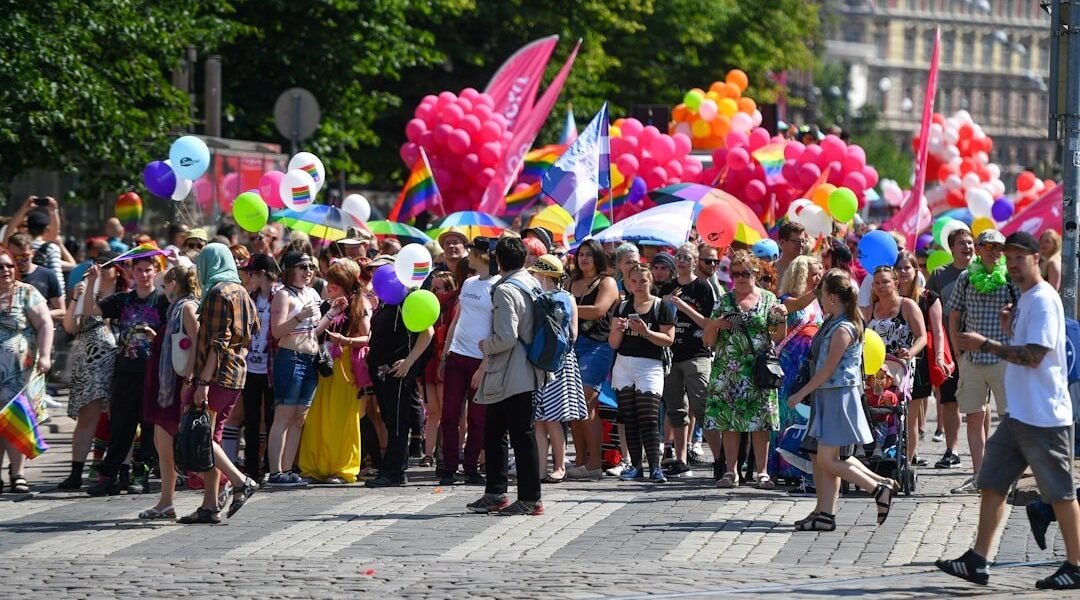 ONU reconoce derechos de la comunidad LGBTQ+: fin de décadas de discriminación sanitaria
