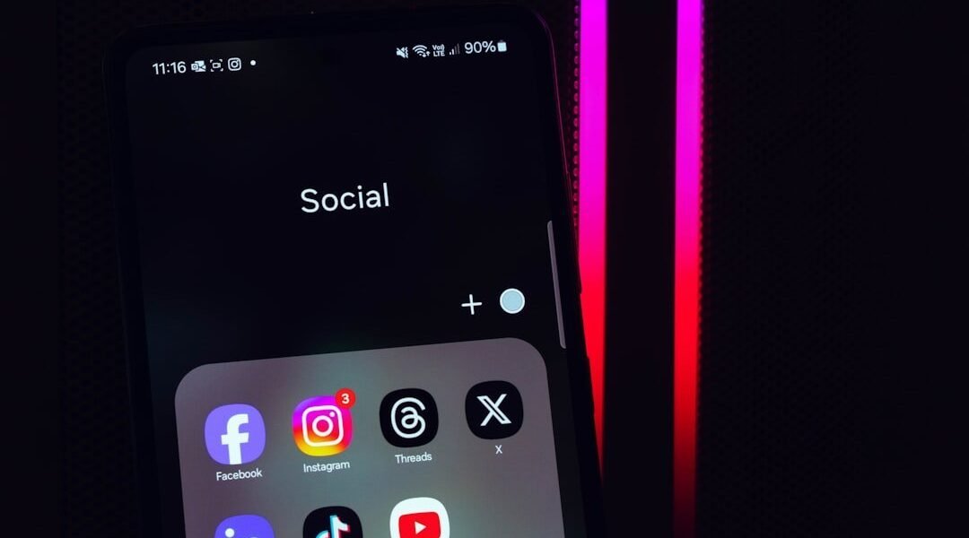 Redes sociales y migración: cuando la esperanza digital choca con la realidad