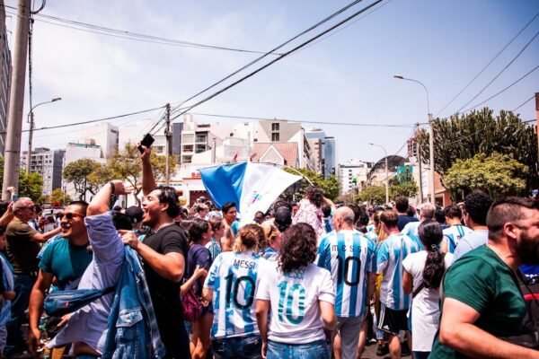 Mundial: cómo un torneo de fútbol mueve economías y consumo en Latinoamérica