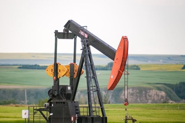 Pemex en la penumbra: cuando la crisis deja de ser noticia
