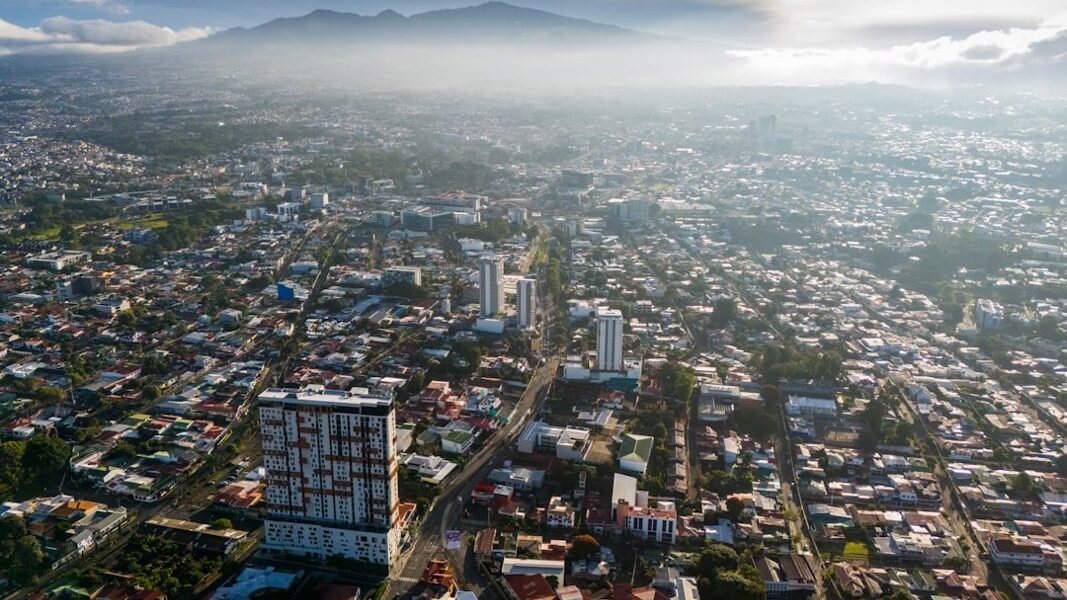 Los números que dividen: matemáticas electorales en Costa Rica