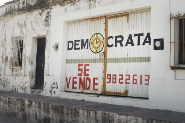 Sheinbaum plantea crear órgano en INE para filtrar candidatos vinculados al crimen
