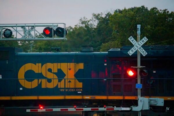 Nuevo corredor ferroviario desafía la posición del Canal de Panamá
