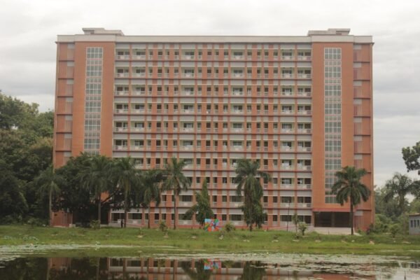 Yucatán fortalece su oferta educativa con nuevas instituciones de nivel medio y superior