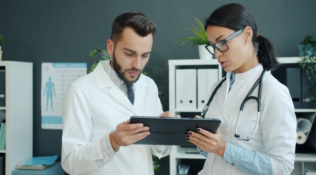 La distribución de médicos: el problema oculto de la salud en América Latina
