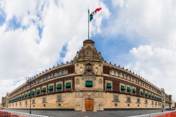 Yucatán amplía su oferta educativa con nuevas instituciones de nivel medio y superior