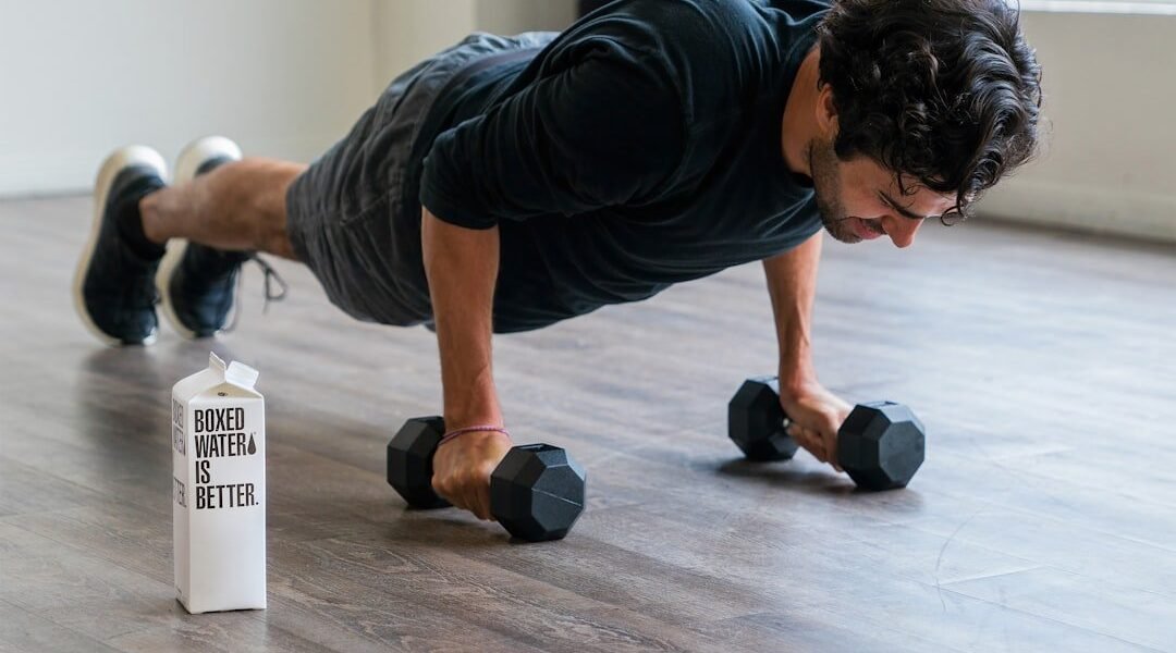 Muerte de influencer fitness a los 22 años reaviva debate sobre salud en redes