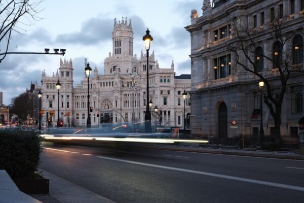Polémica en Madrid por declaraciones sobre historia de México