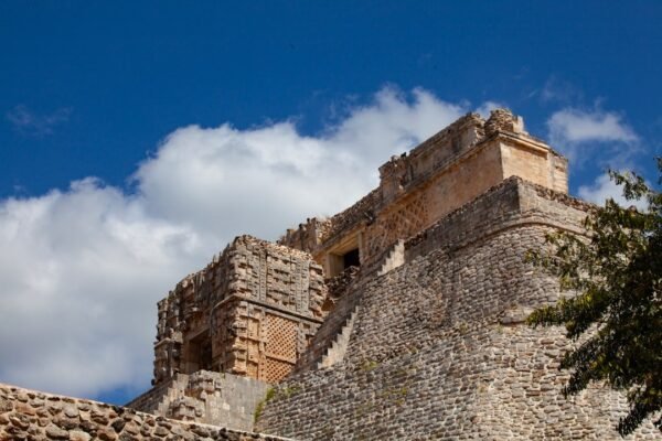 La riqueza del pasado mexicano: defendiendo nuestro patrimonio intelectual