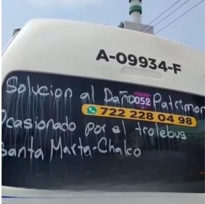 Transportistas bloquean avenidas en zona oriente por abuso de grúas