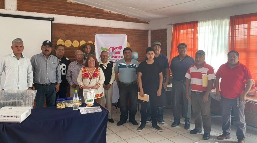 Amecameca capacita a productores agrícolas en Santa Isabel Chalma
