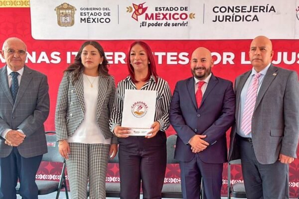 Caravanas Itinerantes acercan 125 trámites y servicios a cuatro municipios del Estado de México