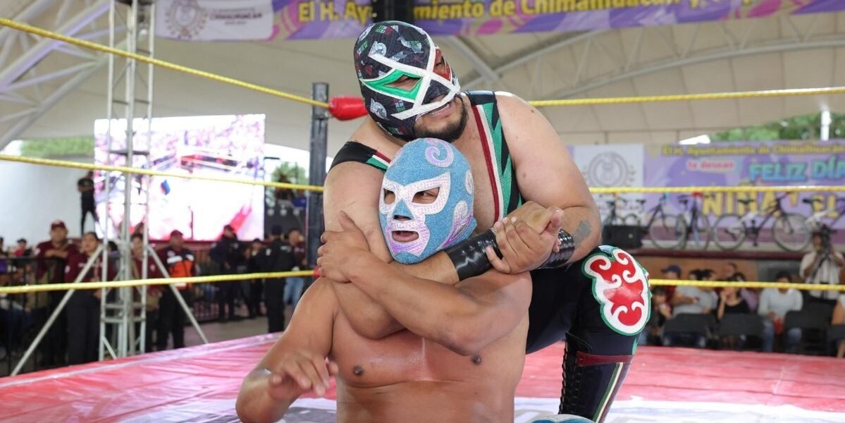 Chimalhuacán cierra festejos del Día del Niño con espectáculo de lucha libre