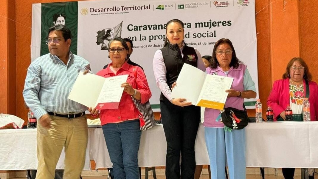 Amecameca fortalece derechos agrarios de mujeres con 75 documentos entregados