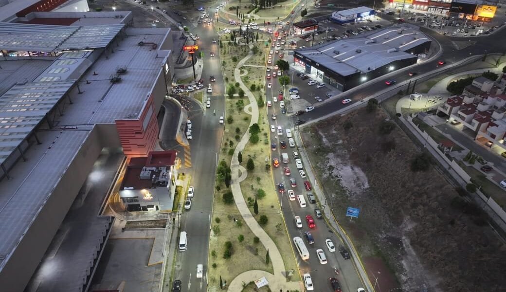 Ecatepec ilumina Las Américas: inauguran 2 km de Sendero Seguro tras casi 20 años