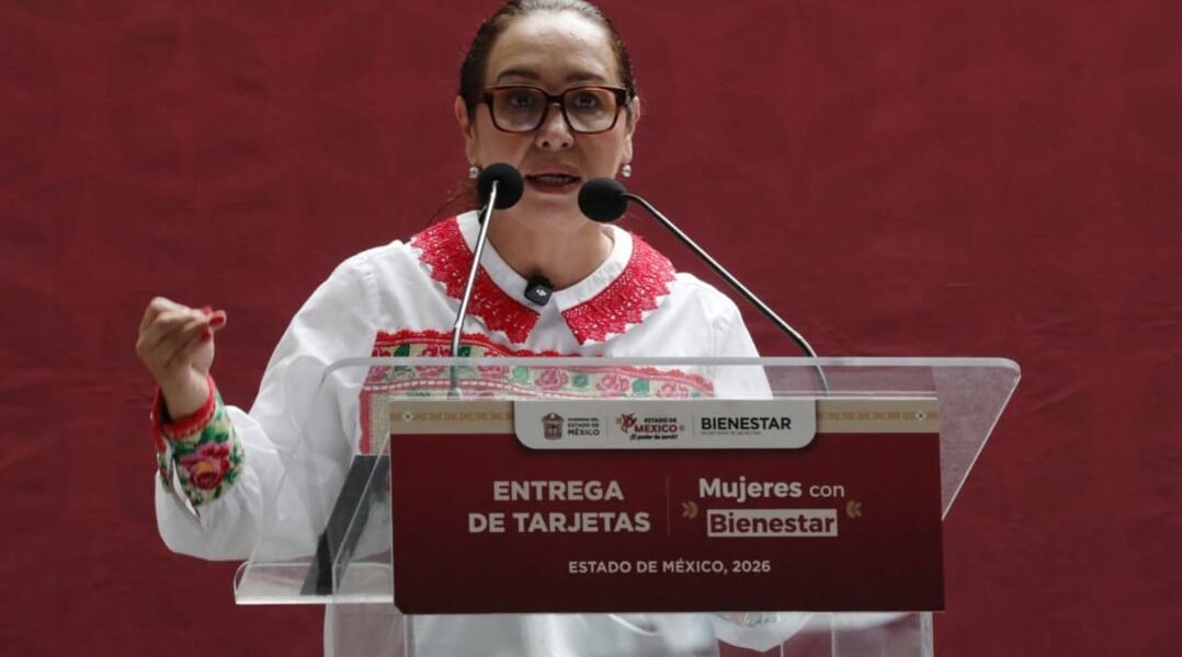 Entregan 5 mil tarjetas del programa Mujeres con Bienestar en Ecatepec