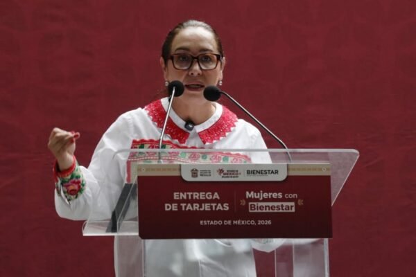 Entregan 5 mil tarjetas del programa Mujeres con Bienestar en Ecatepec