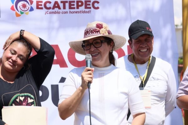 Ecatepec invierte más de un millón de pesos en repavimentación del barrio Santa Cruz
