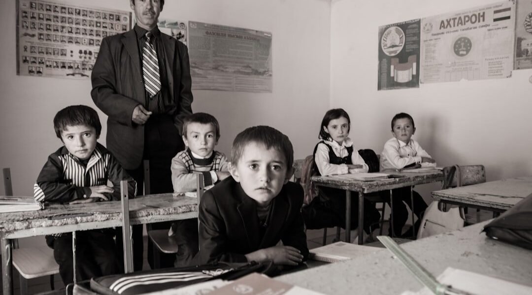 López Rabadán: reorganizar, no cerrar escuelas ante crisis educativa