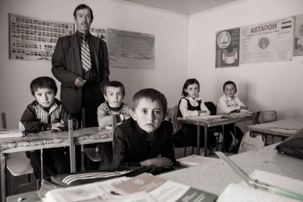 López Rabadán: reorganizar, no cerrar escuelas ante crisis educativa