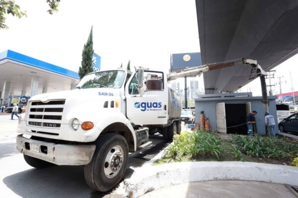 Huixquilucan avanza al 70% en desazolve para enfrentar temporada de lluvias