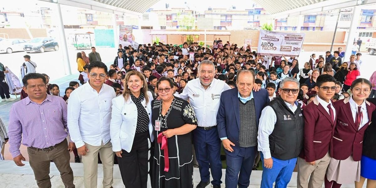 Entregan arcotecho en secundaria de Cuautitlán para proteger a estudiantes