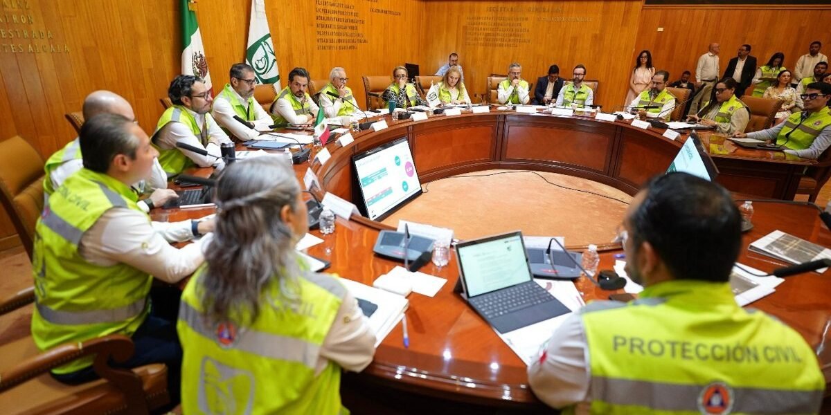 IMSS refuerza su preparación ante desastres naturales y cambio climático