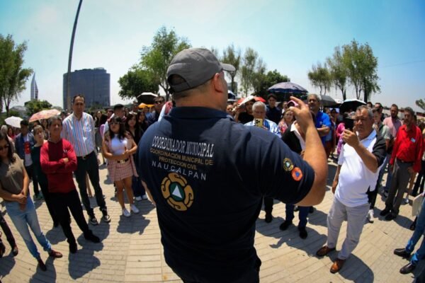 Naucalpan evacuó 600 personas en simulacro nacional antisísmico 2026