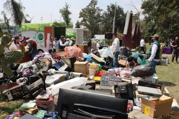 Estado de México recolecta 43 toneladas de residuos en exitoso Mega-Reciclatón