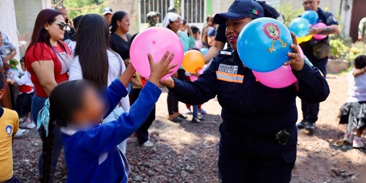 Operativo Sonrisas lleva alegría a niños de zonas vulnerables en Ecatepec