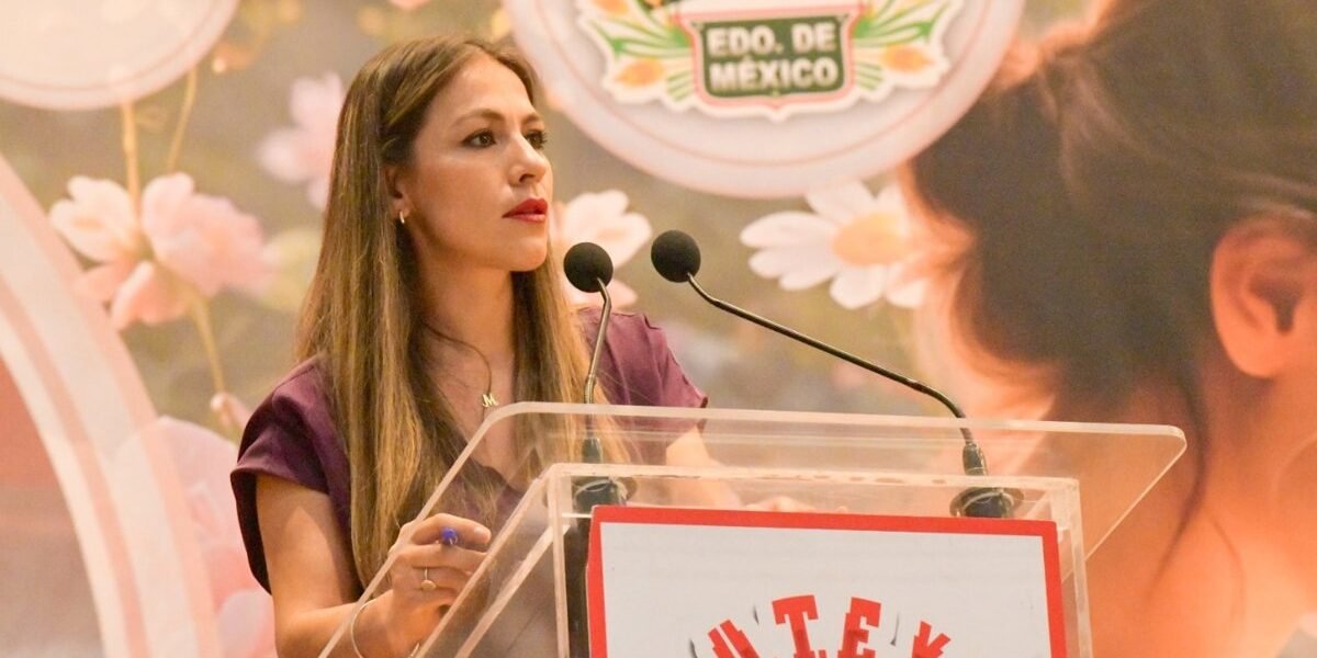 Gobierno mexiquense reconoce a madres servidoras públicas