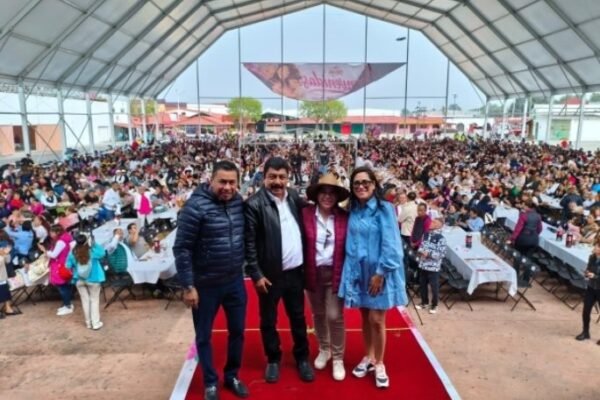 Texcocolate: Festival donde 6 mil mamás celebraron con mil premios y un auto