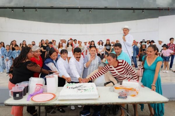 Texcoco rinde homenaje a la Compañía de Danza "Convergencias" por sus 46 años
