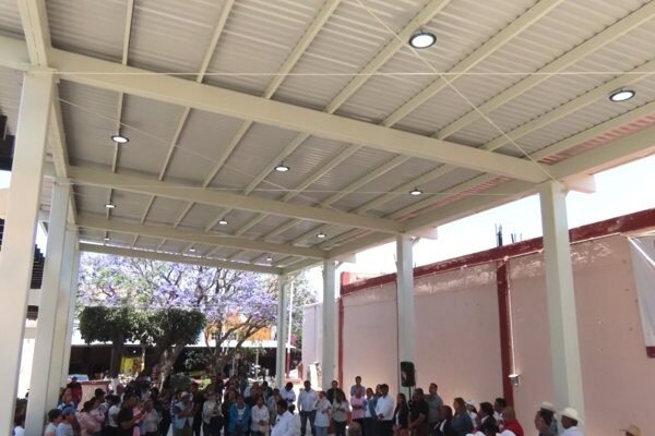Texcoco inaugura techumbre en Centro Comunitario de Santa Cruz de Arriba